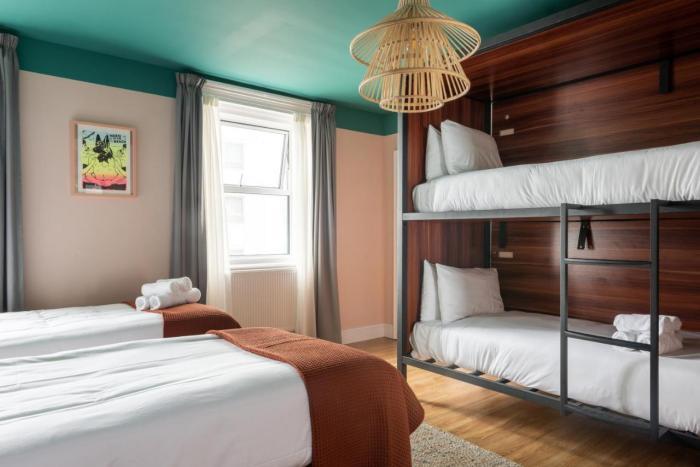 West Beach Hotel Brighton Room photo